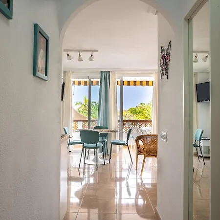 Flamingo On The South Near The Apartment