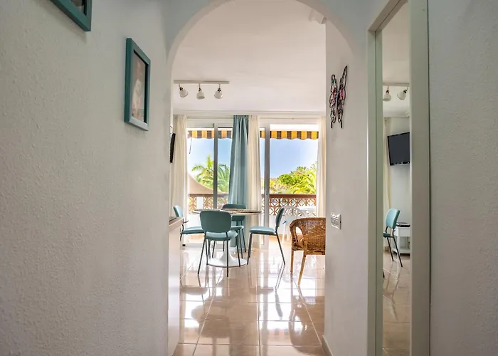 Flamingo On The South Near The Apartment