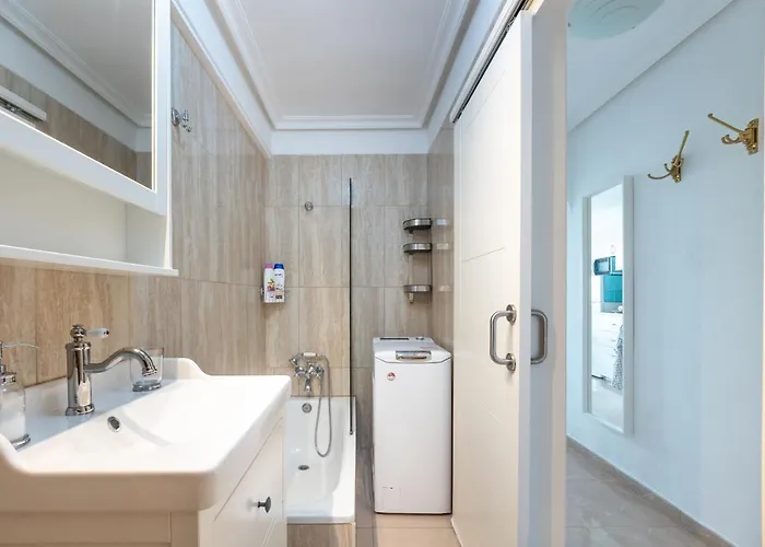 Flamingo On The South Near The Apartment *