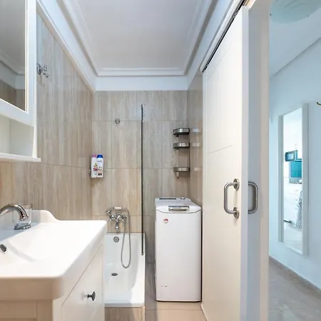 Flamingo On The South Near The Appartement *